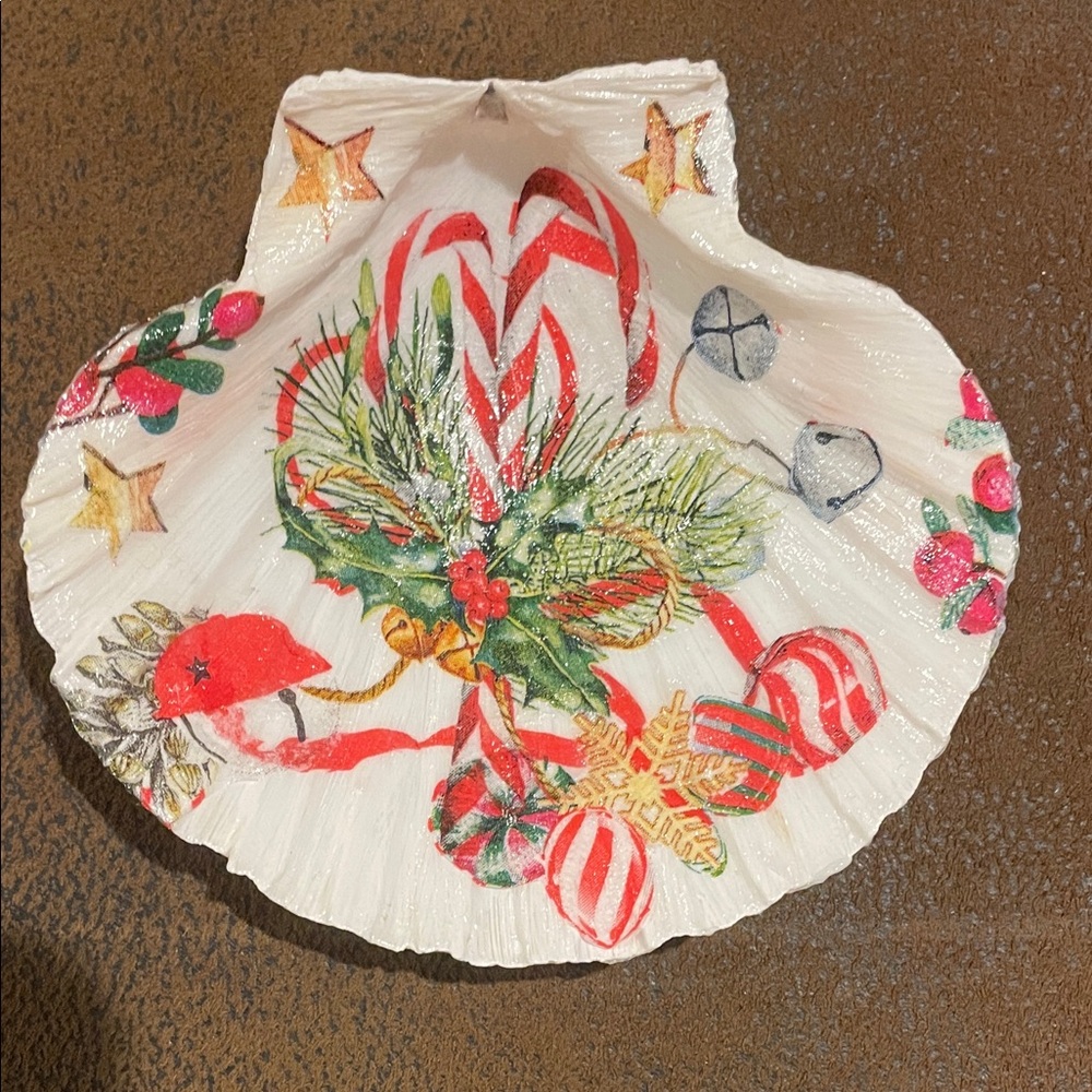 Festive Holiday Decor Shell